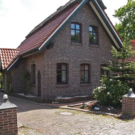 Am Badesee 4 *