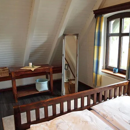公寓 Am Badesee 4 *